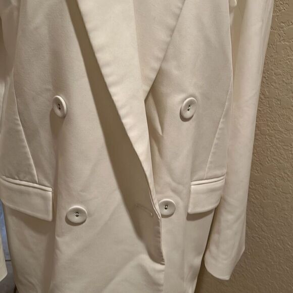 Bardot Women's M Relaxed Oversized Blazer Jacket Cream White Long Minimalist New - Picture 1 of 10